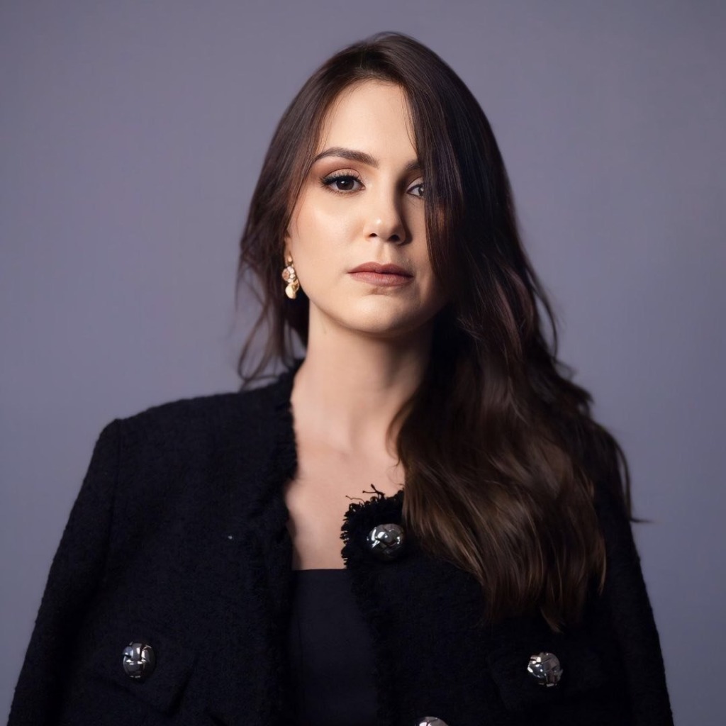 Dra. Julia Figueiredo — Advogada Sócia-Fundadora